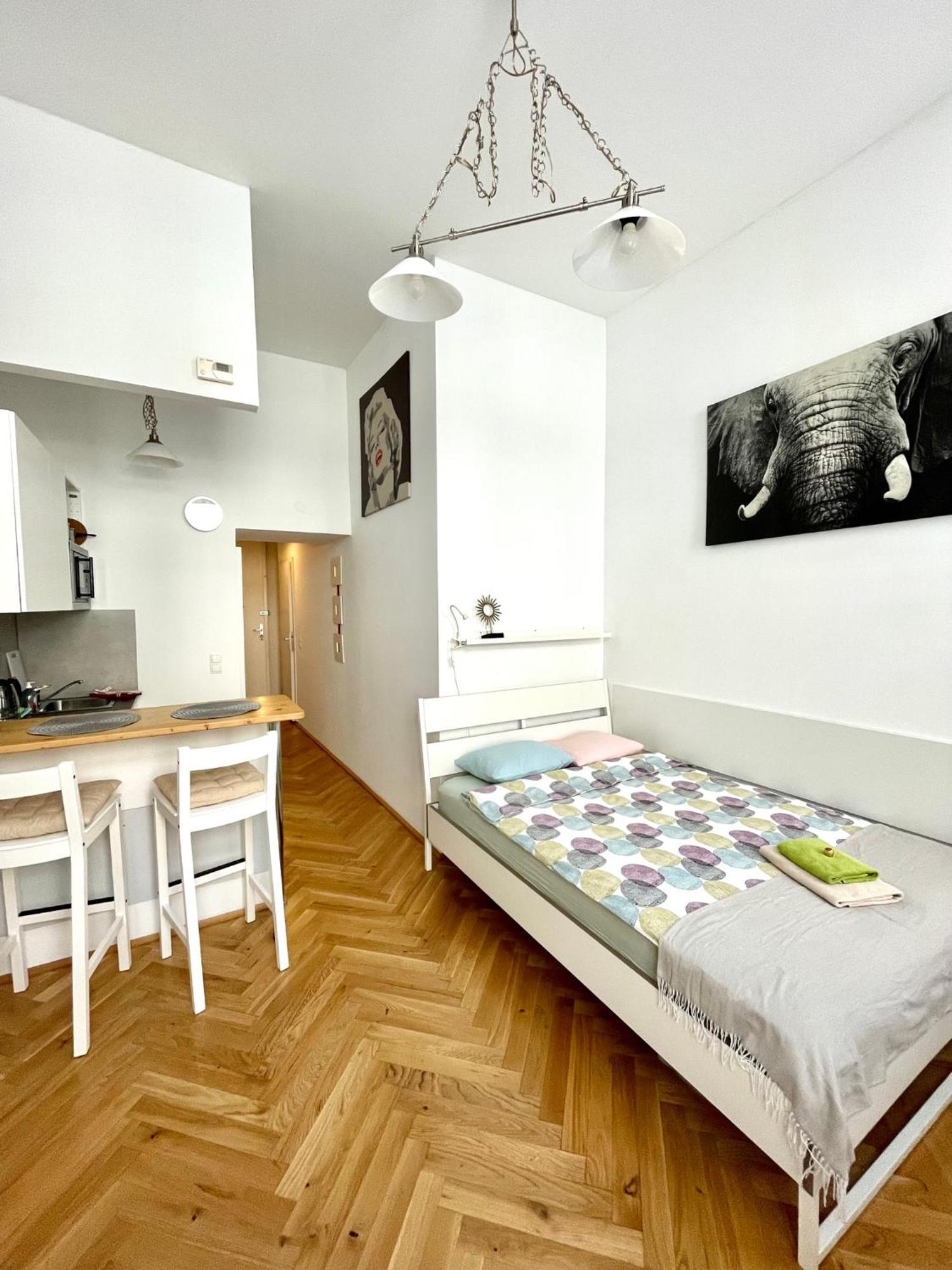 Centra And Simple To Reach Apartment Vienna Exterior photo